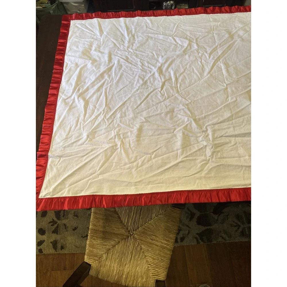 Vintage‎ 70s Strawberry Shortcake Flannel Blanket with Satin Trim Toddler Girls